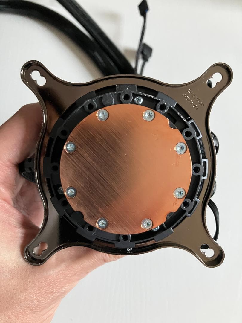 PC用ファン・クーラー Fractal Design Celsius+ S24 Prisma