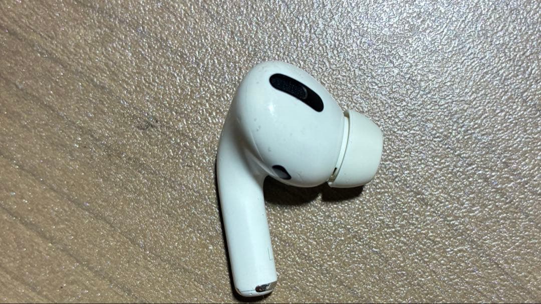 AirPods pro本体 ホワイト 充電ケース付き