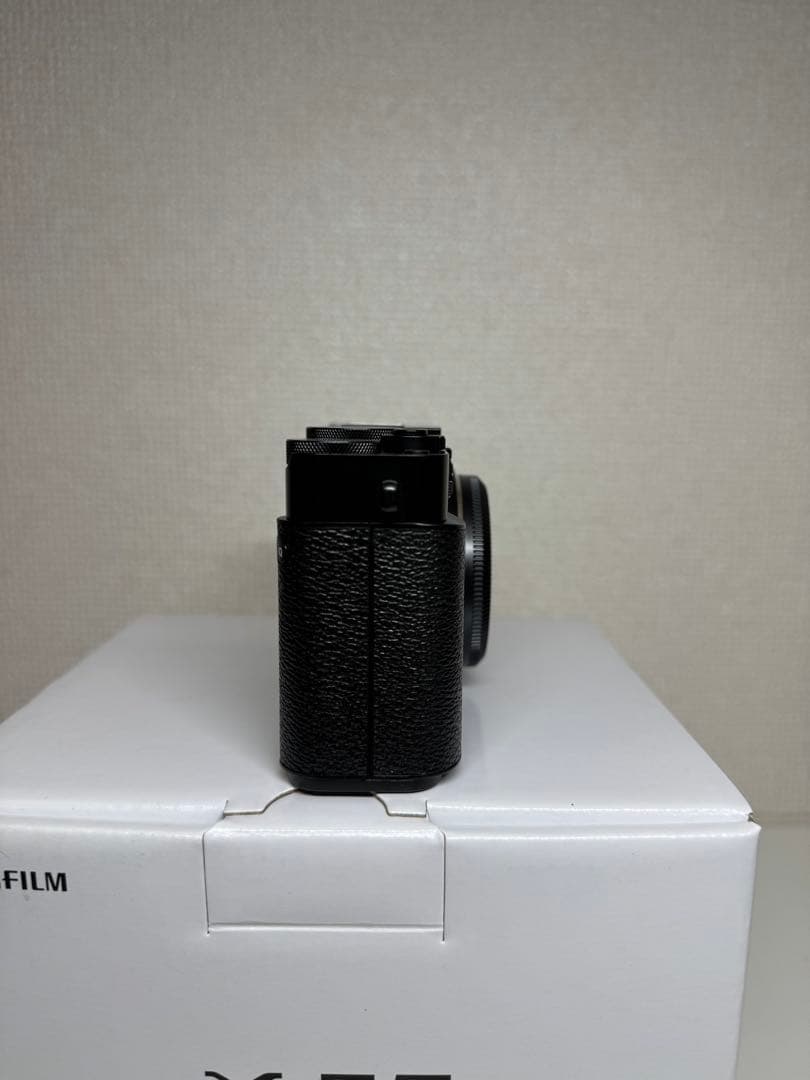 富士フイルムX-E5 本体 ブラック
