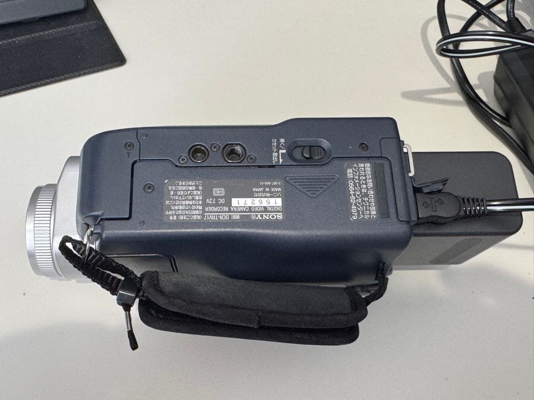 Sony ビデオカメラ本体 DCR-TRV17