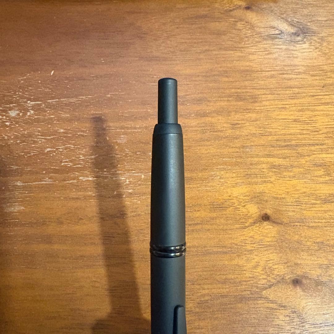 PILOT 万年筆 キャップレス（クロマット）EF