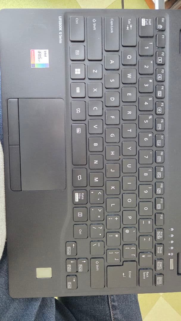 【第12世代i5/16GB新品液晶・新品KB 2023年製 LIFEBOOK