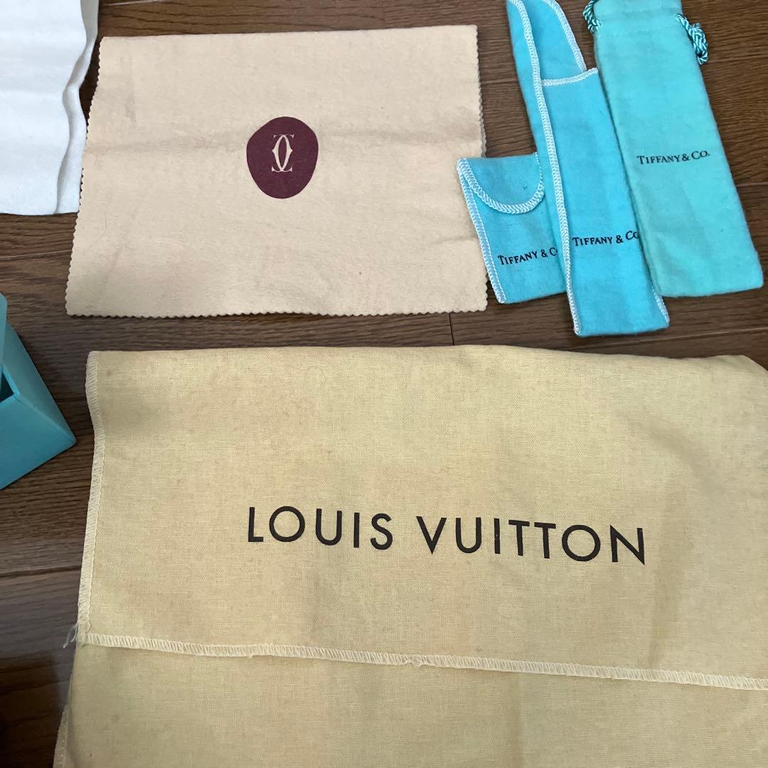 Louis Vuitton ギフトボックス 、紙袋19点
