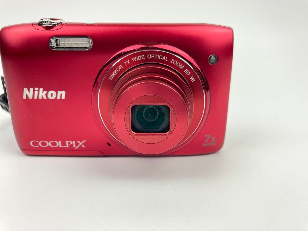 【極美品】Nikon COOLPIX S3500 ラズベリーレッド コンデジ