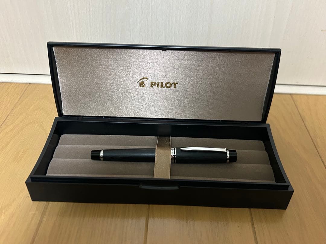 PILOT LEGNO 89s BLACK 万年筆　字幅F