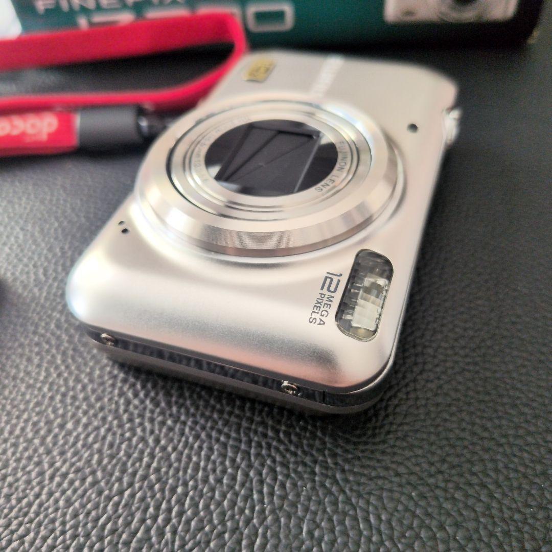 デジタルカメラ FUJIFILM FinePix JZ300