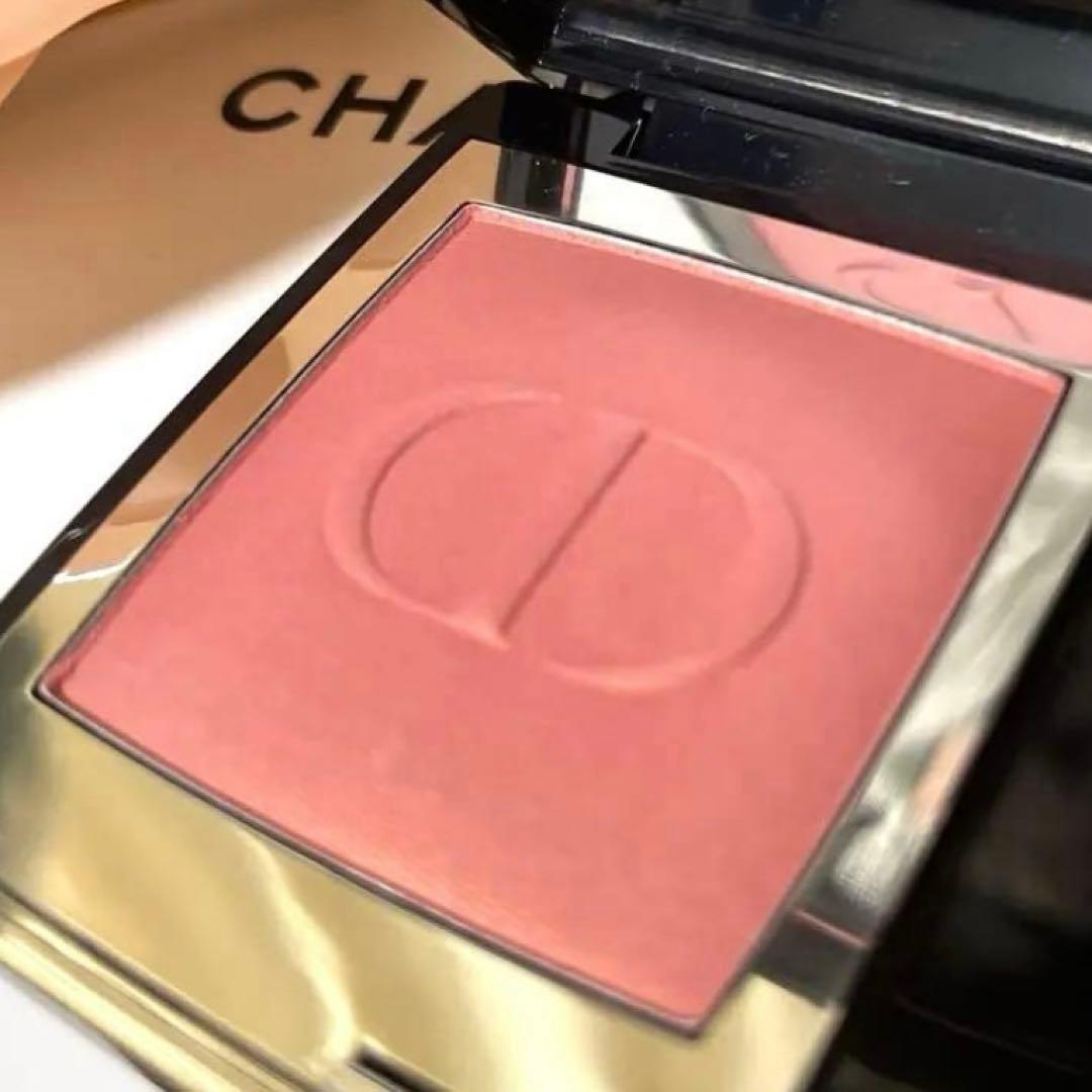 新品✨DIOR ディオールチーク　スキンルージュブラッシュ　219