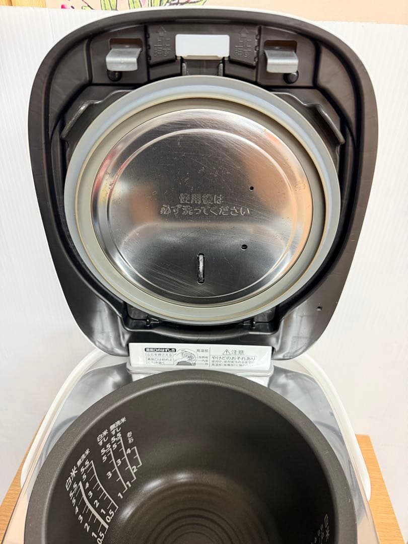 東芝 真空圧力IH炊飯器RC-10VSP 5.5合炊き 動作確認済み2021年製