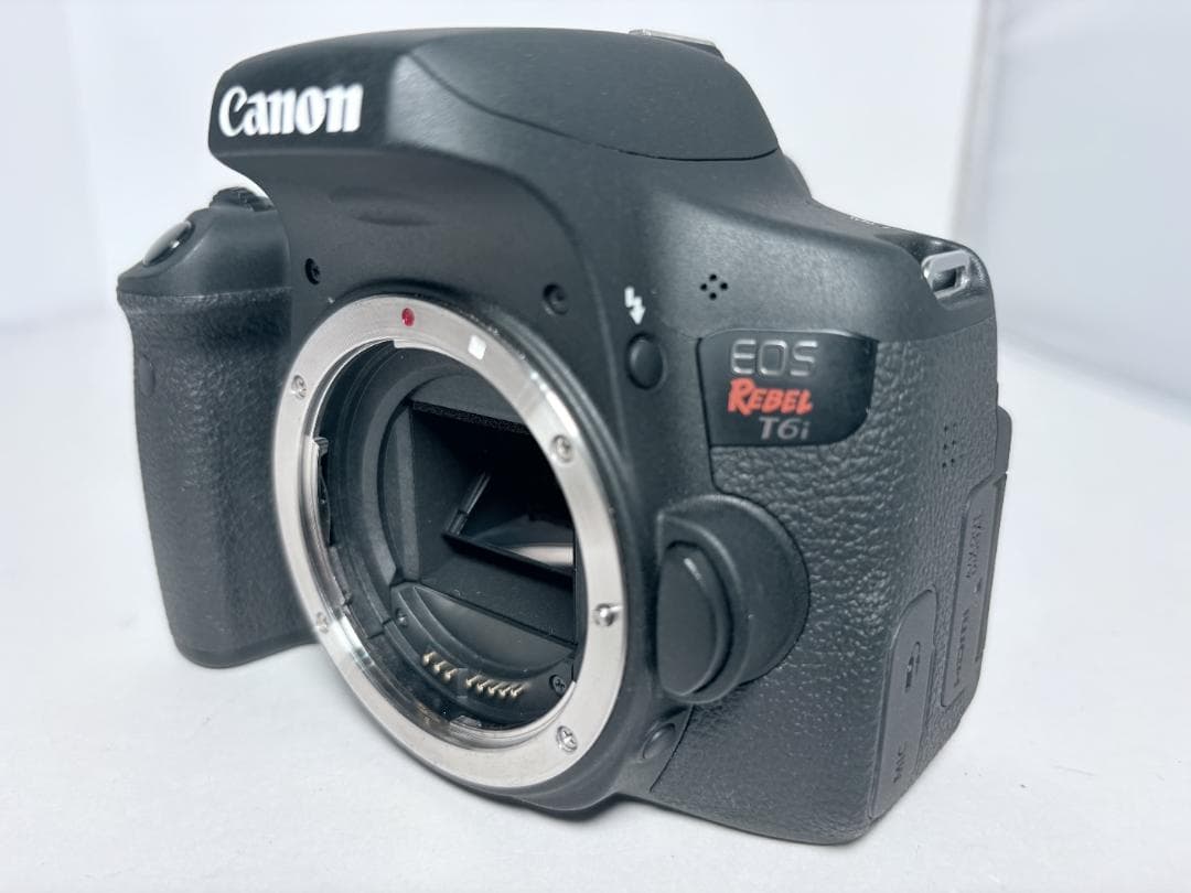 元箱付き極上品 キヤノン EOS REBEL T6i ボディ(X8i北米モデル)