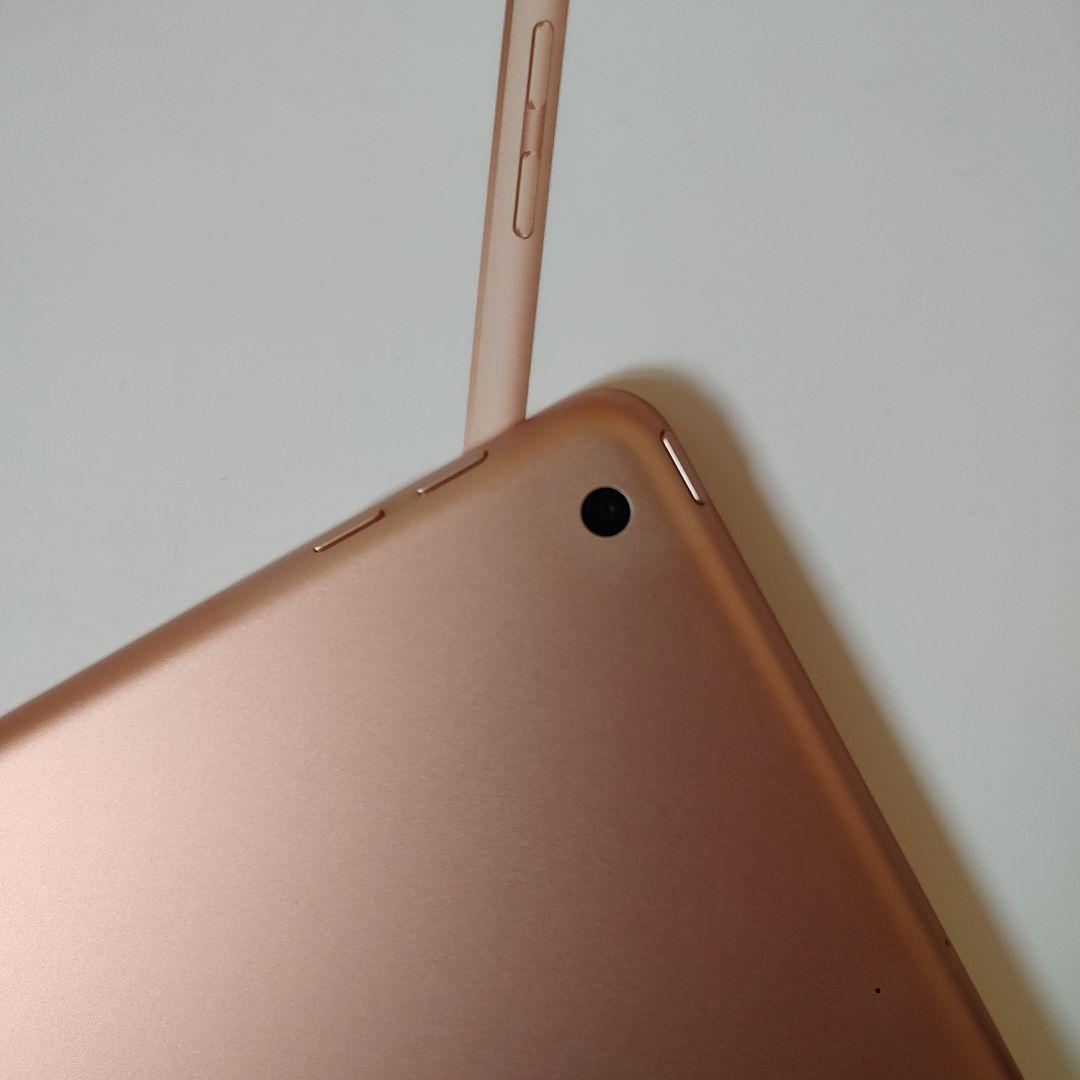 iPad 第6世代 WiFi 128GB ゴールド MRJP2JA