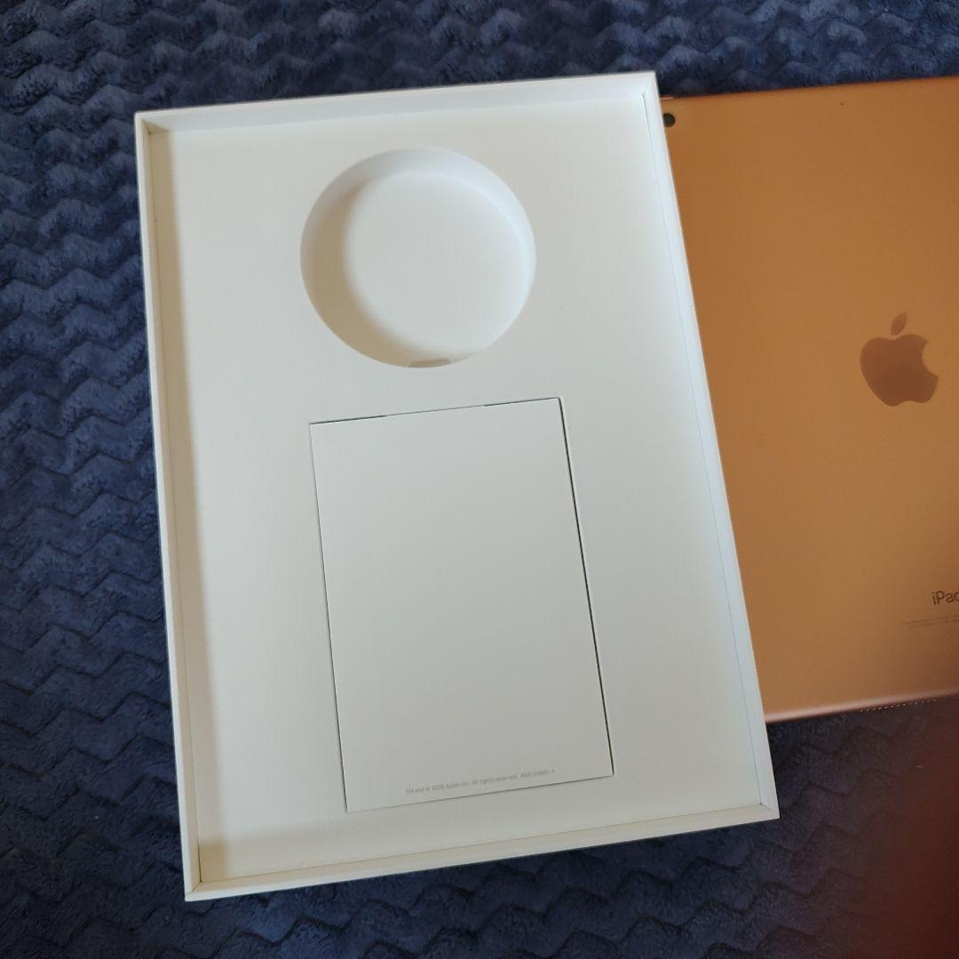 iPad 第6世代 WiFi 128GB ゴールド MRJP2JA