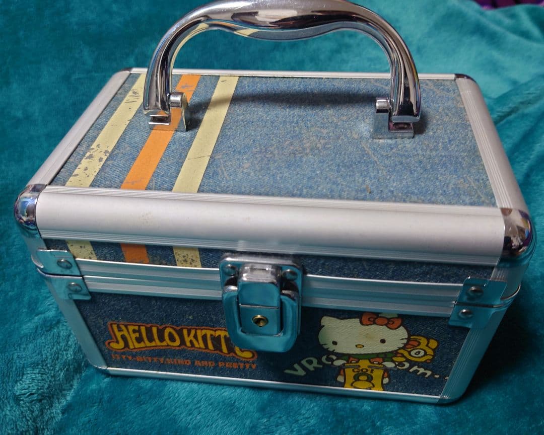 Hello Kitty デニム風収納ボックス