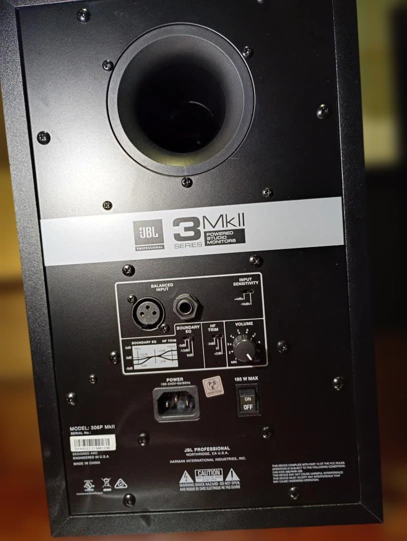 JBL / 306P MKII　パワード・スタジオモニター　2本ペアセット