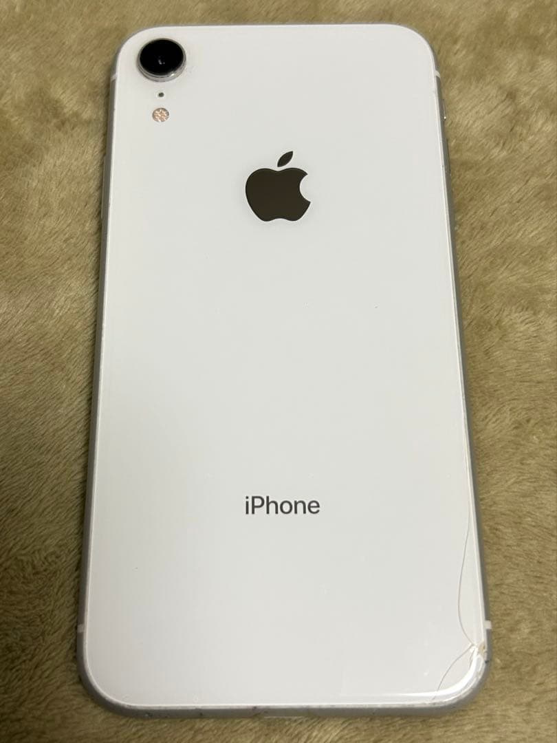 iPhoneXr ホワイト(傷あり)