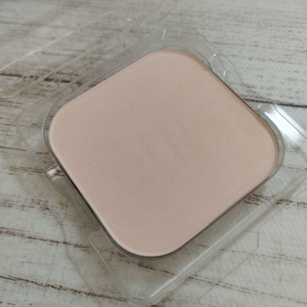 【 レフィル 】 クレ・ド・ポー ボーテ　プードルコンパクトエサンシエルｎ　美品