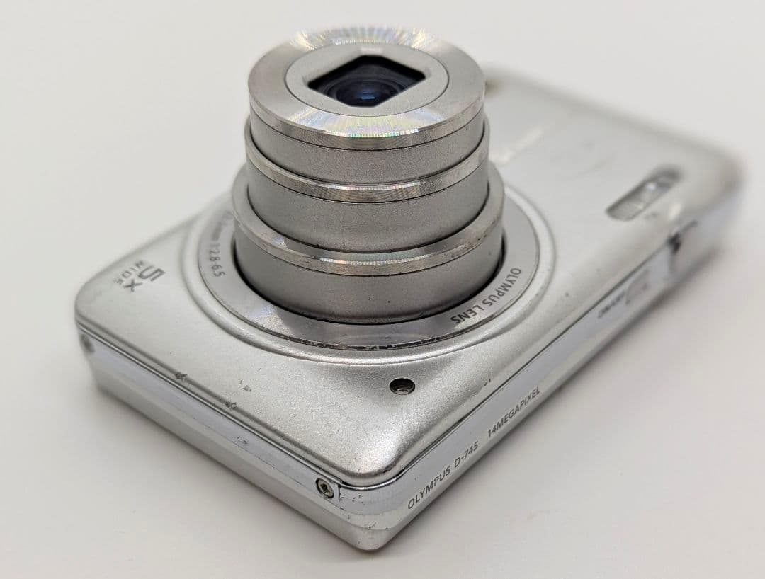 OLYMPUS D-745 オリンパス デジタルカメラ 14MP動作品