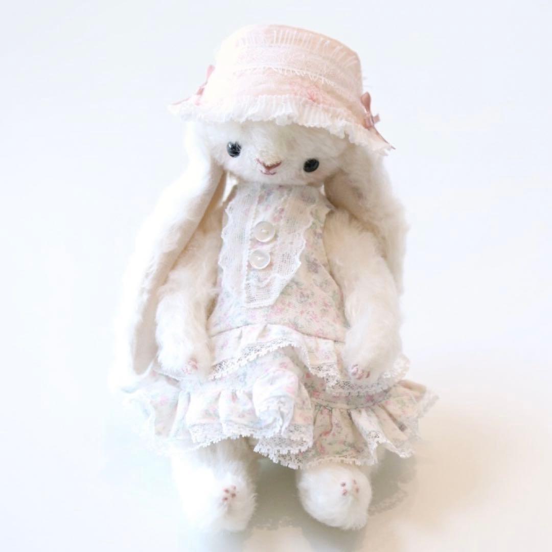 バニラ垂れ耳ちゃん アーティストベア 兎 ぬいぐるみ 海外作家様 ハンドメイド