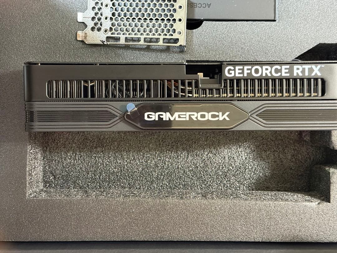 PALIT GeForce RTX 5090 基板（PCB）なし