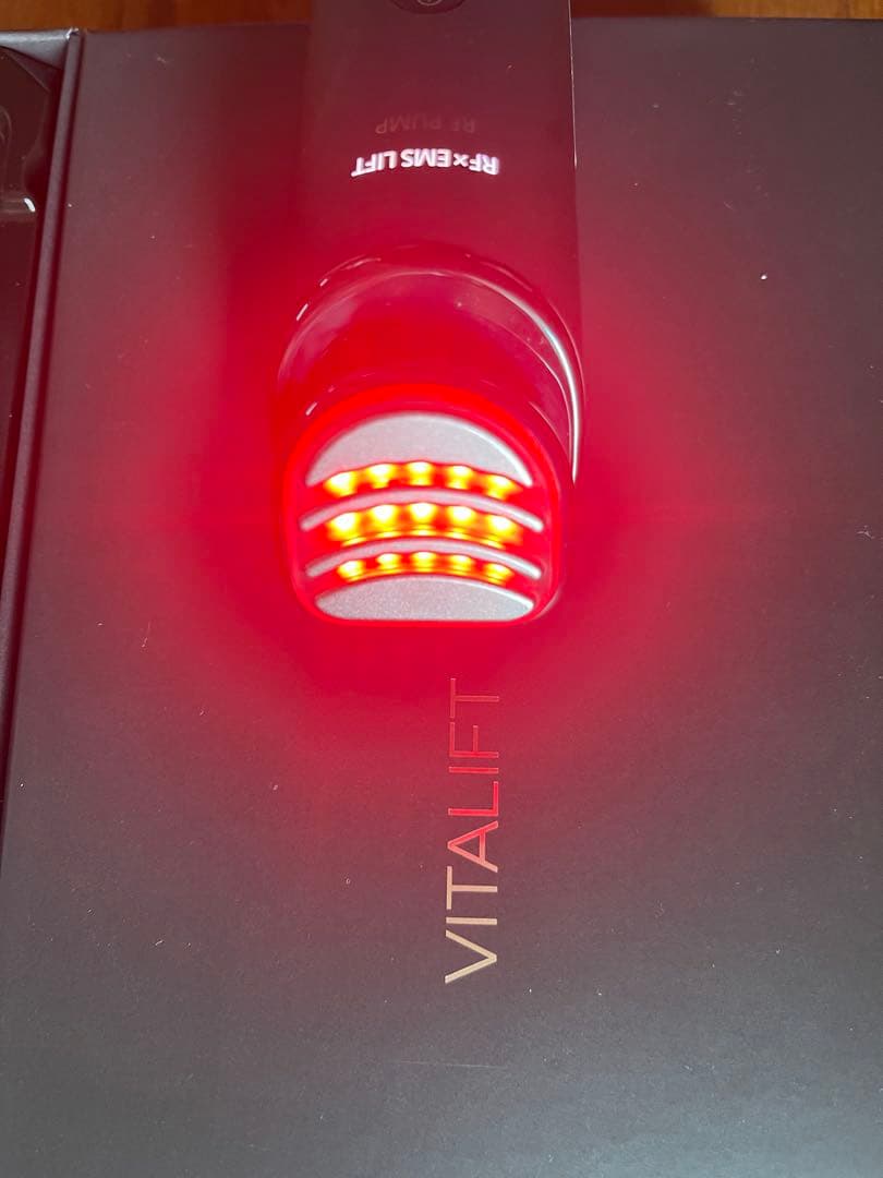 【即日発送】Panasonic バイタリフト 美顔器 LED機能付き