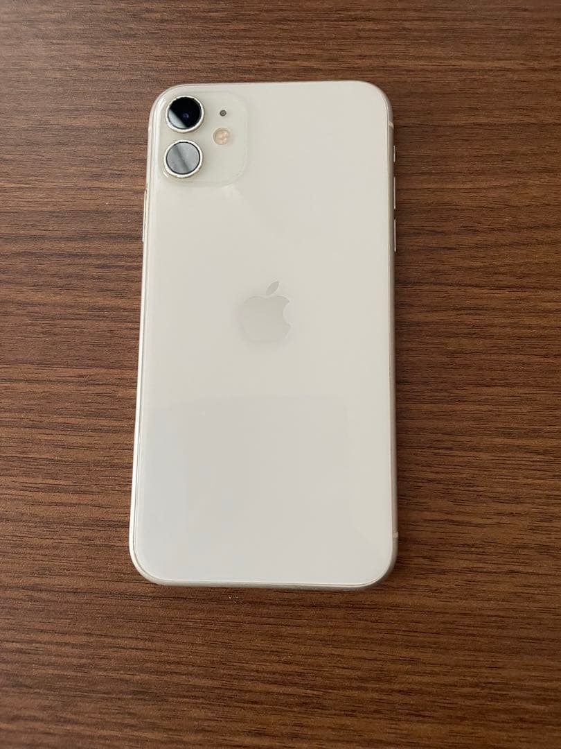iPhone 11 64GB ホワイト SIMフリー