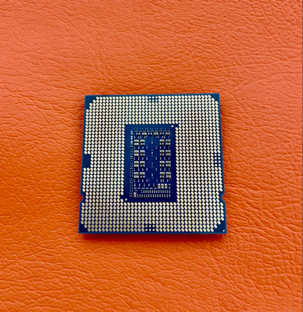 Intel i7-11700K / 8コア16スレッド / 5.0GHz