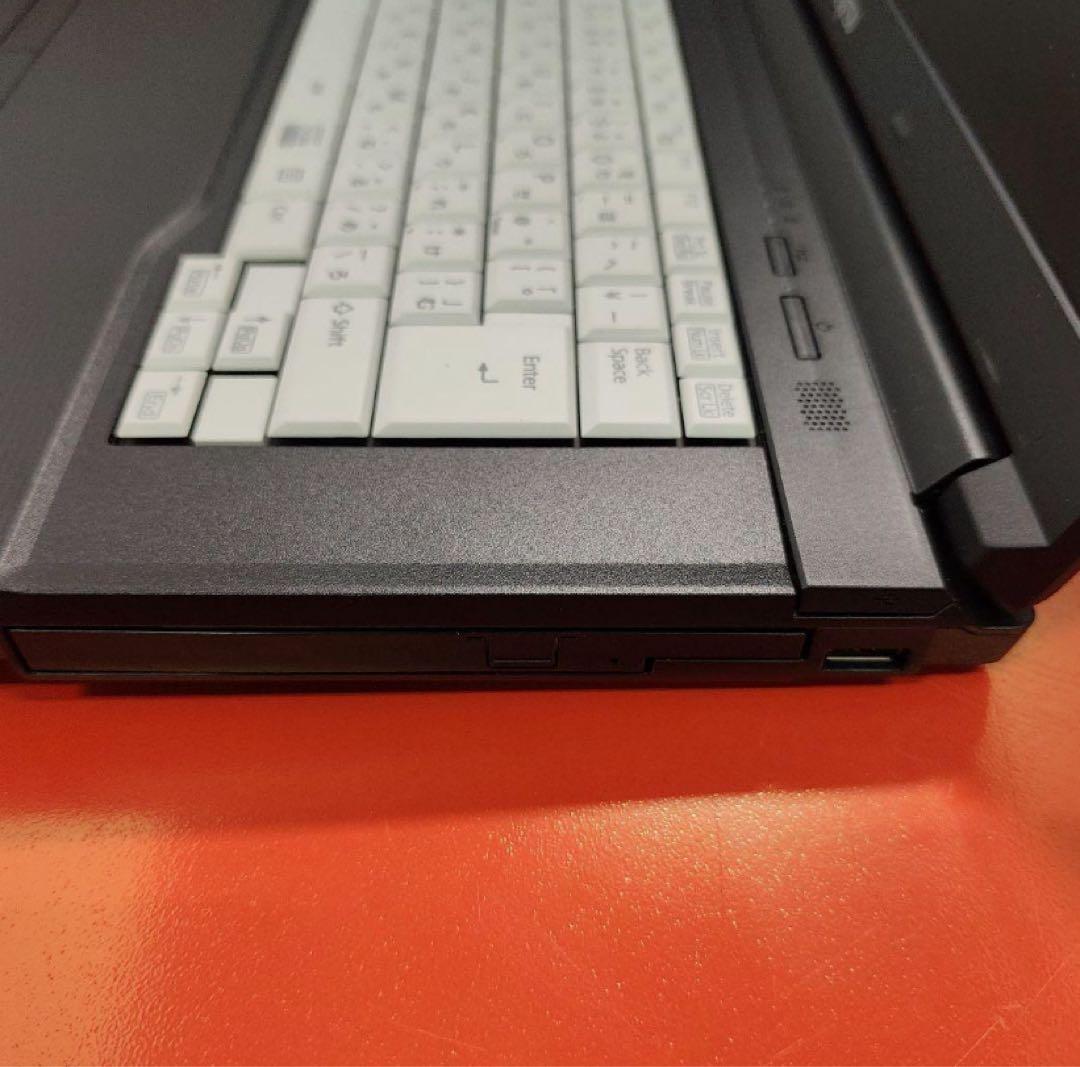 Windows 11 美品 ノートパソコン富士通