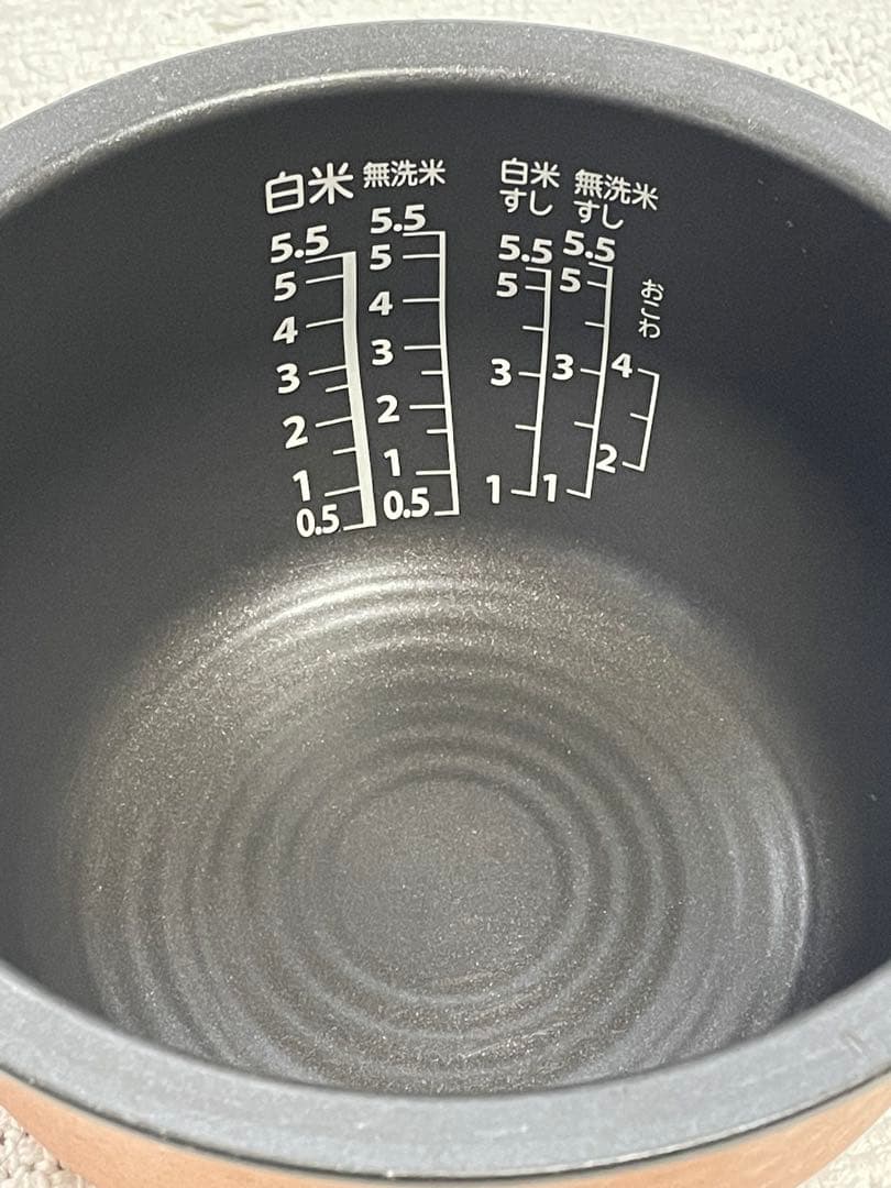 東芝　炊飯器　内釜　5.5合炊き　320WW315 東芝 炊飯器 用の 内なべ