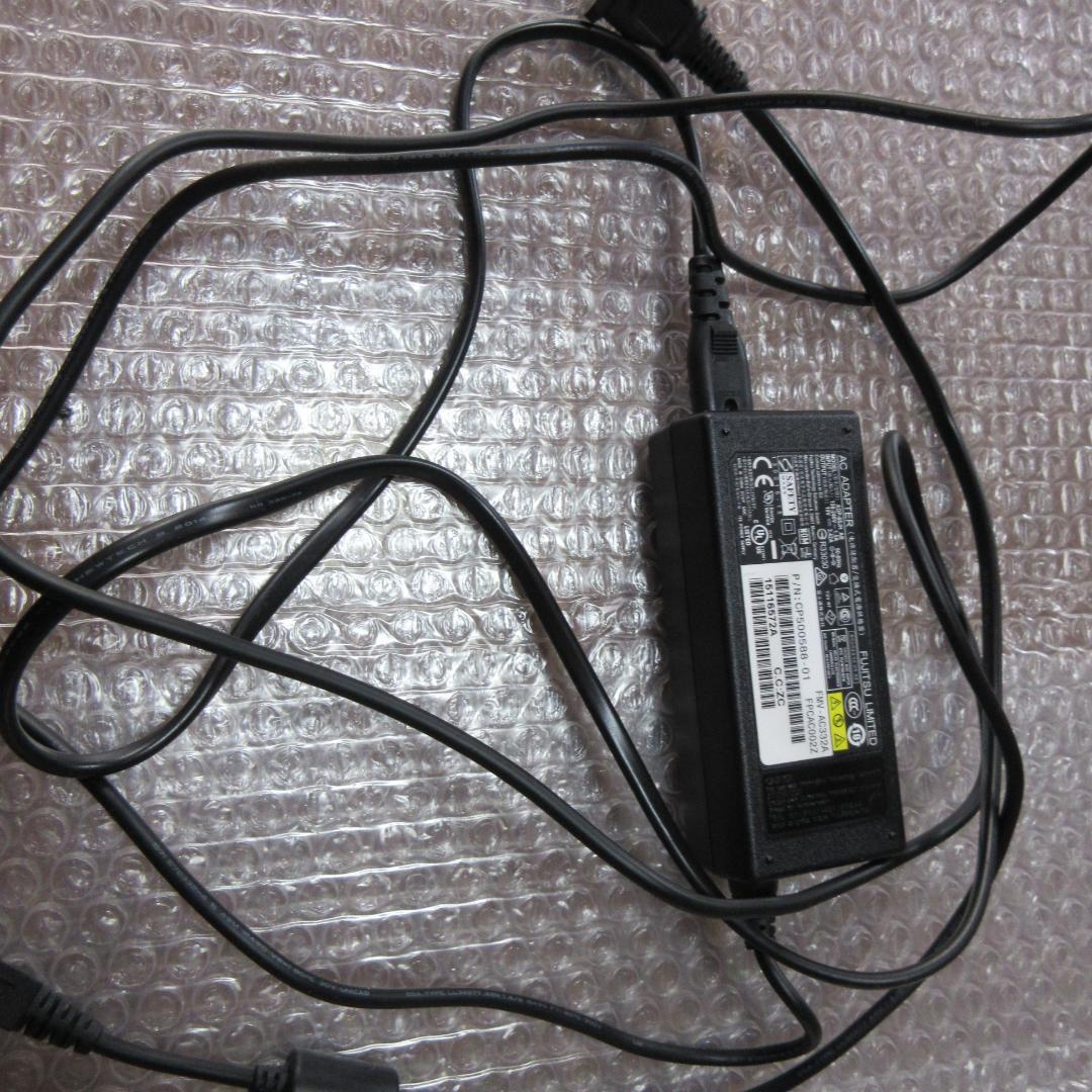 【美品】中古ノートパソコン　ライフブック　タッチパネル搭載　ACアダプタ付属