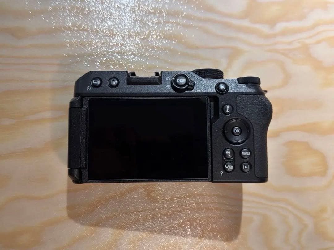 デジタルカメラ Nikon Z 30 DX 16-50 Kit
