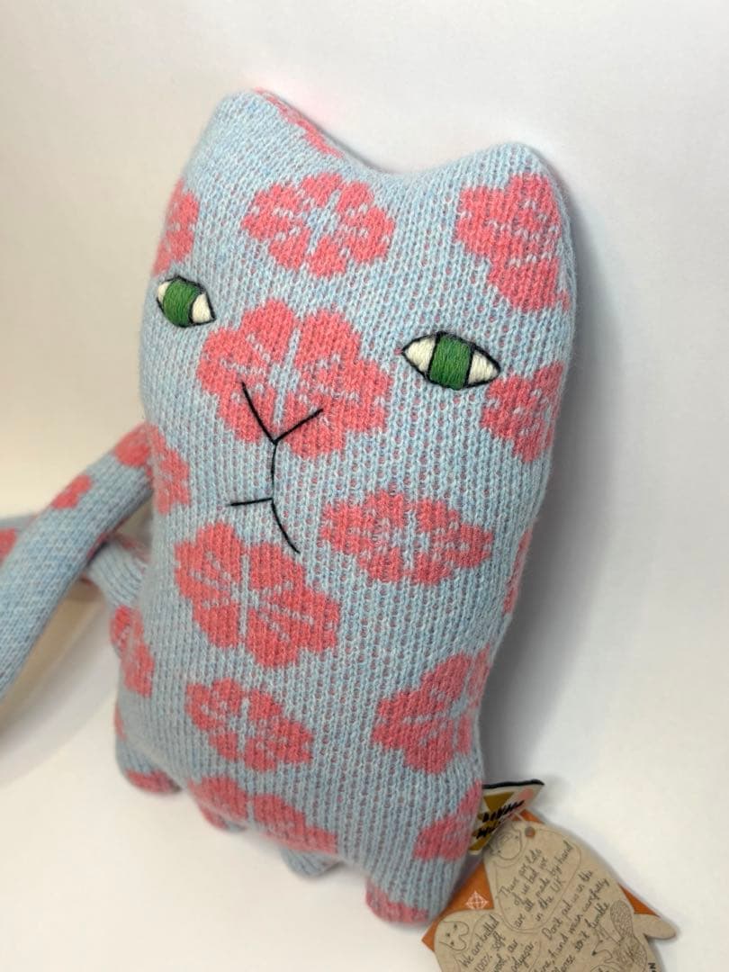 ドナ・ウィルソン　Donna Wilson 春のねこ・ブロッサム　編みぐるみ