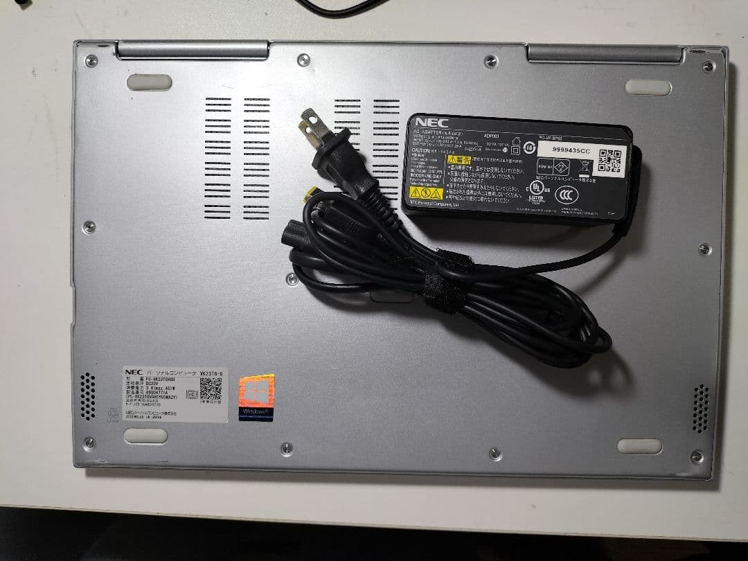 【ジャンク品】NEC Ultra Lite