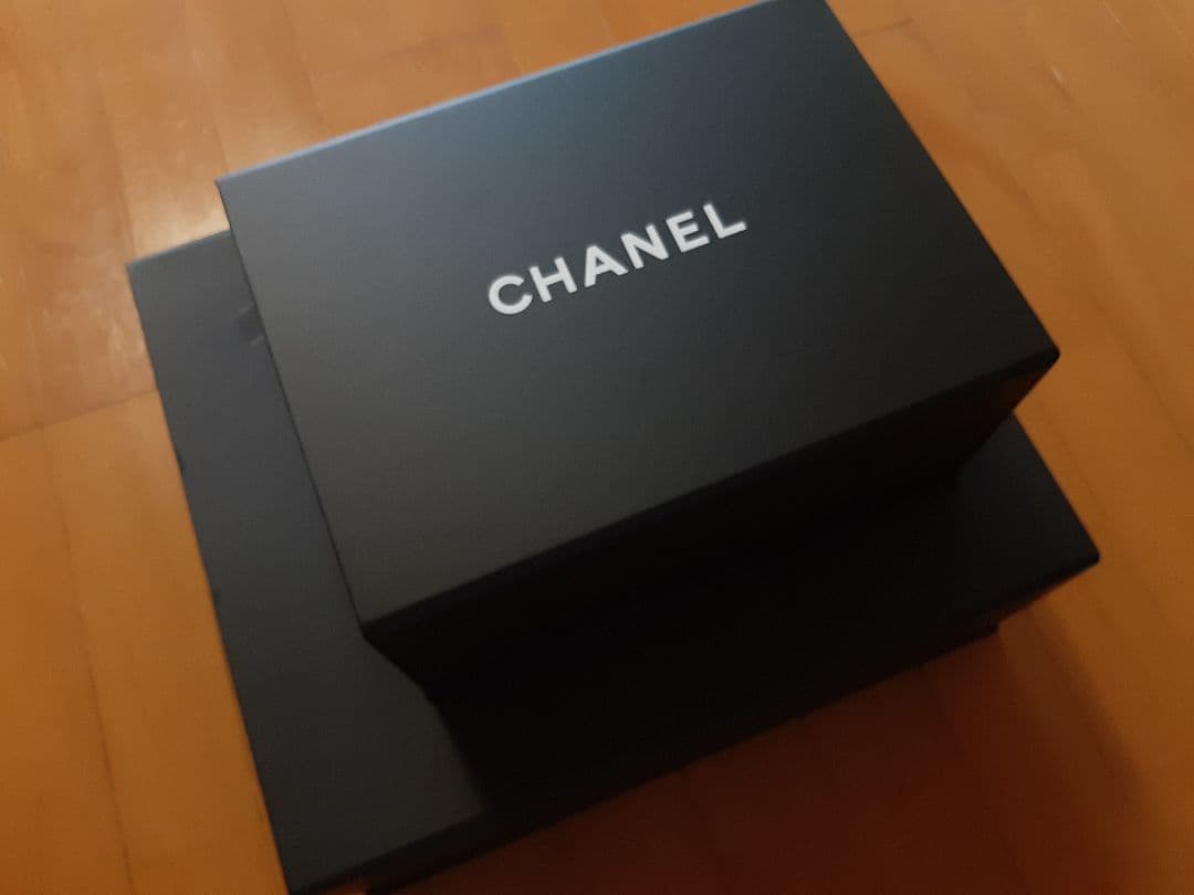 CHANEL バック空箱　マグネット式　ギフトボックス 大小セット