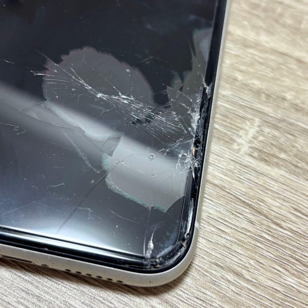 iPhoneXR ホワイト 64GB ジャンク品 SoftBank