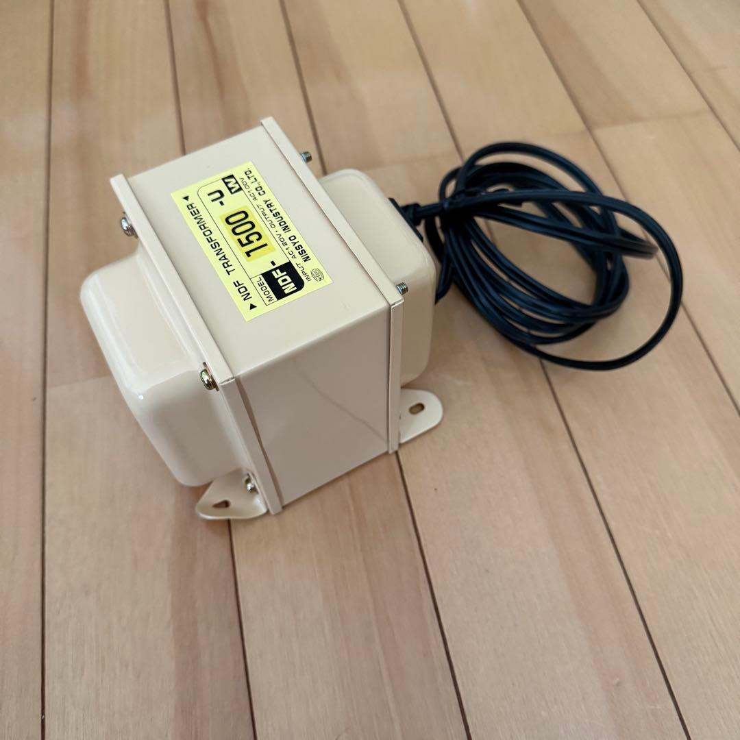 NDF-1500-U 変圧器 1500W 日章工業 アメリカ