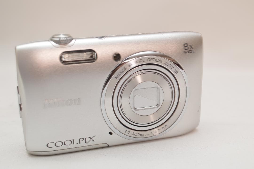 ✨美品✨ Nikon Coolpix S3600 シルバー 動作Ok