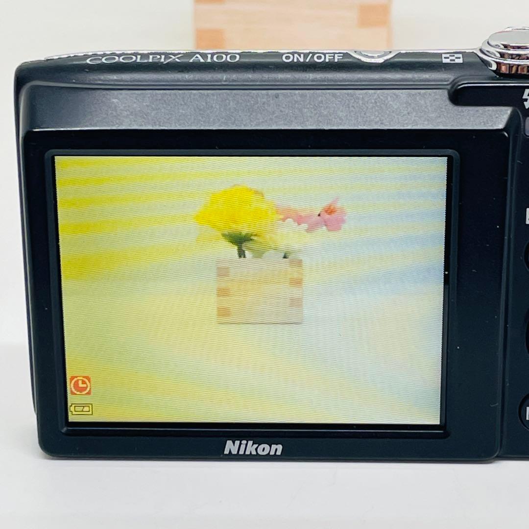 Nikon コンパクトデジタルカメラ　 COOLPIX A100 シルバー