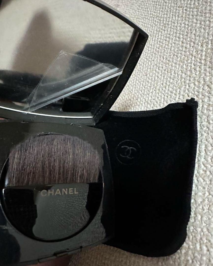 CHANEL LES BEIGES B10 プレストパウダー 12g