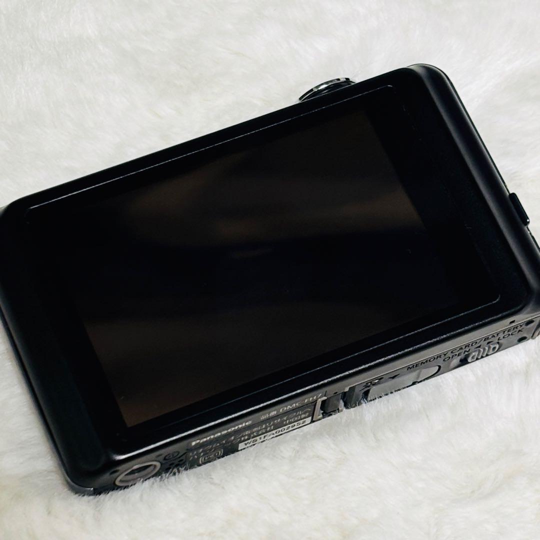 Panasonic　LUMIX DMC-FH7 デジカメ　動作確認済み　ブラック