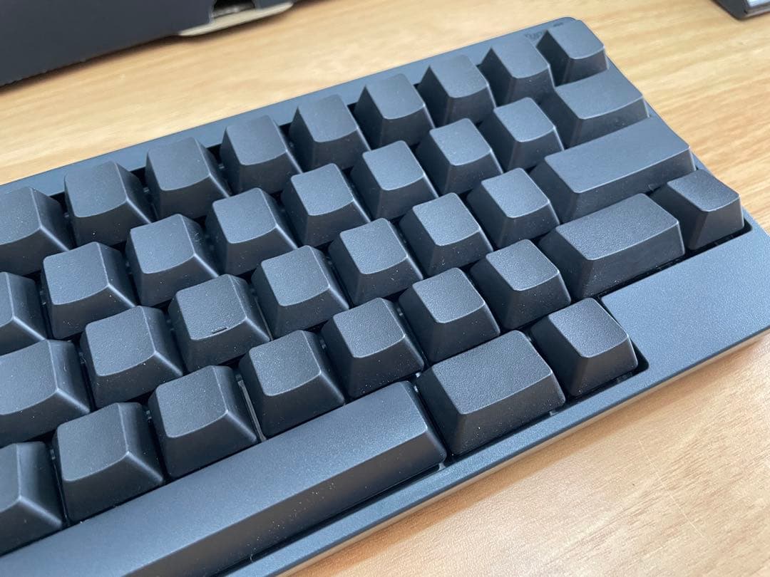 HHKB Hybrid Type-S 黒無刻印　美品白キーキャップ・ケースセット