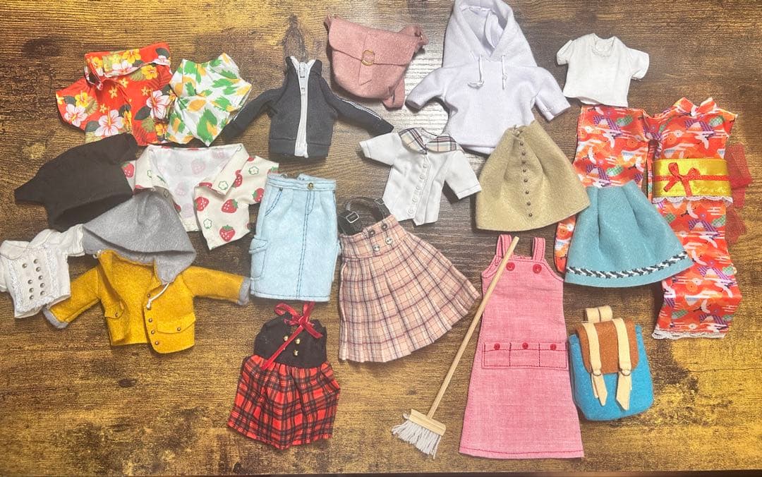 アゾン　リカちゃん　セリアなど　お洋服セットまとめ