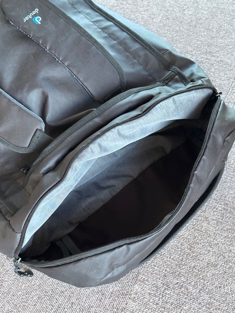 中古・美品deuter DUFFEL PRO 40 リュック型ダッフルバッグ