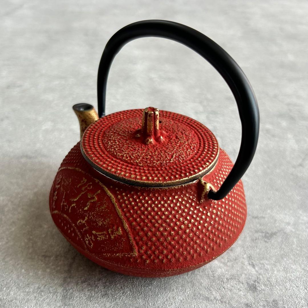 【新品・未使用】南部鉄器 急須 中尊寺0.3L 金/赤