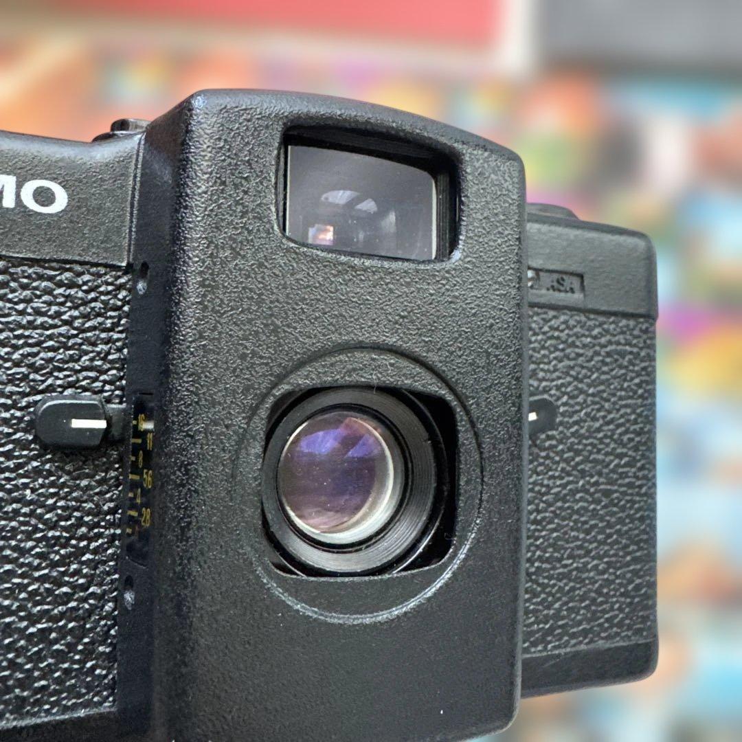 バ*ン様 Lomo LC-A ロモフィルムカメラ　ケース、写真集、換え電池付