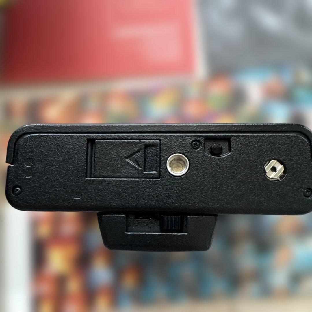 バ*ン様 Lomo LC-A ロモフィルムカメラ　ケース、写真集、換え電池付