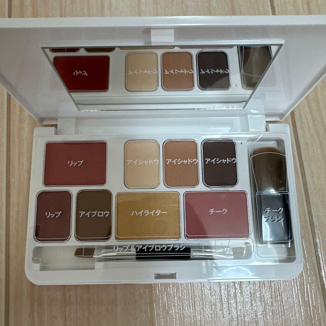 ⭐︎新品⭐︎MODEREメイクパレット　モダンナチュラル