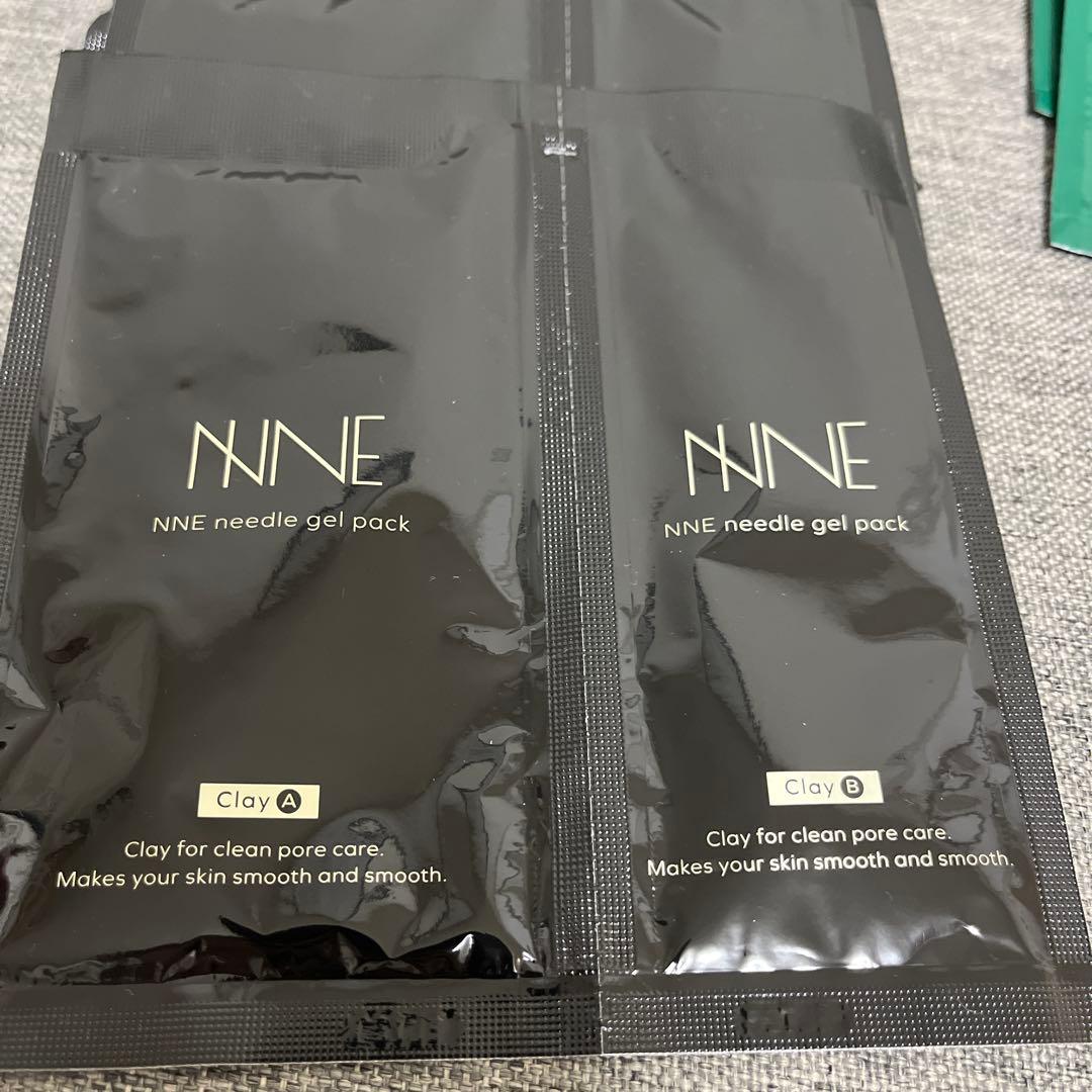 【新品未開封】NNEニードル炭酸パック　黒5 緑5（カップ、スパチュラ付き）