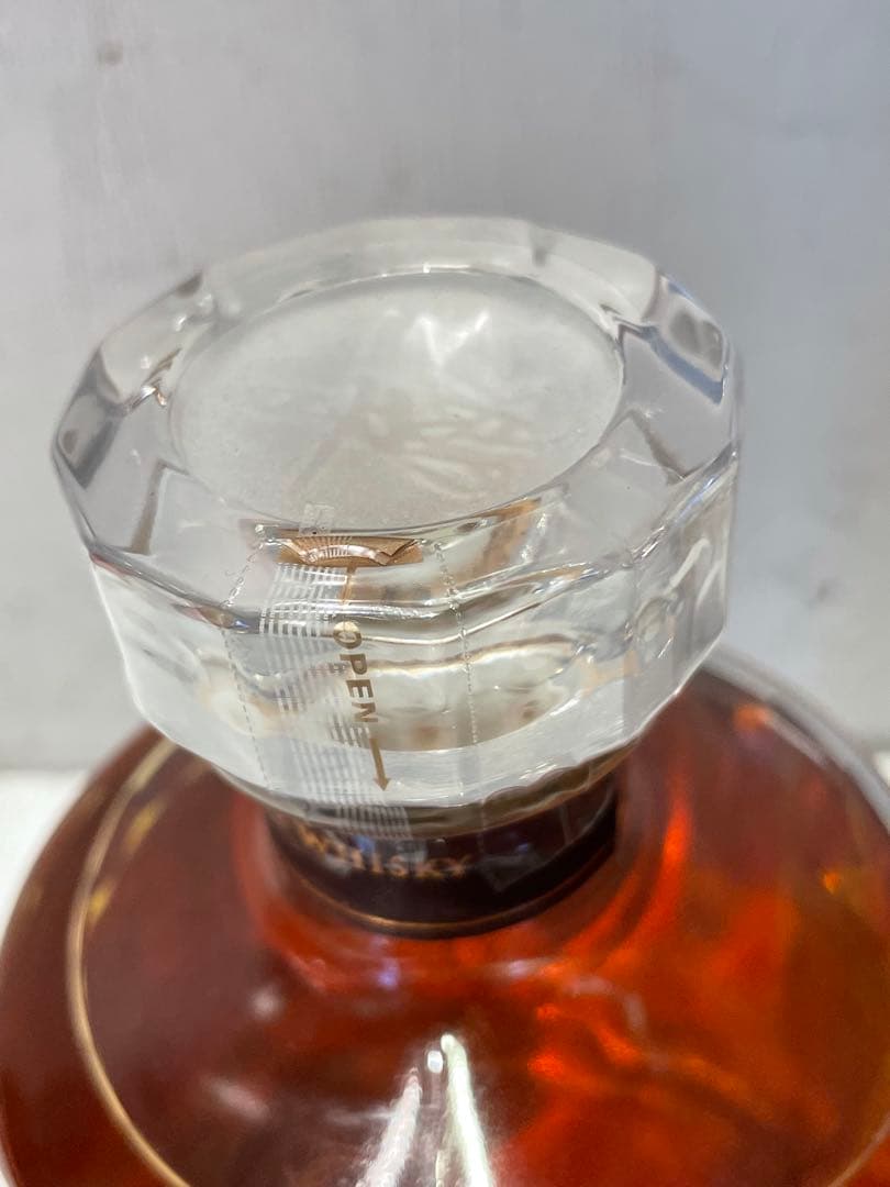 響 HIBIKI BLENDER'S CHOICE 700ml 43% 未開封