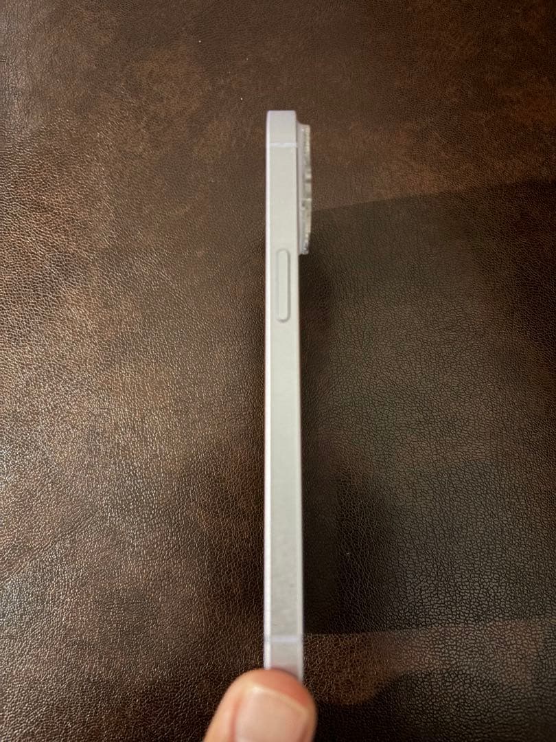 【美品】Apple iPhone 14 SIMフリー