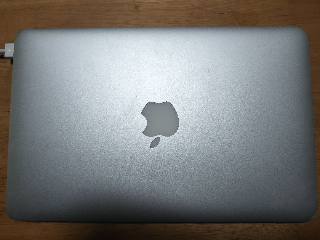 H*o様 Apple MacBook Air 11インチA1465 シルバー　最