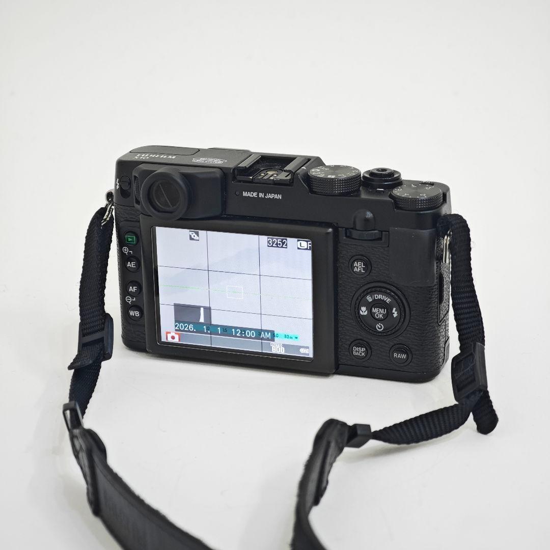 【中古】富士フイルム X10